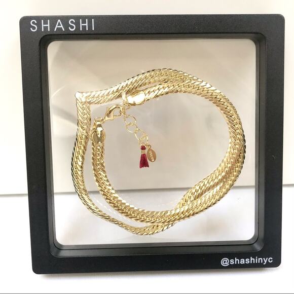 REVOLVE Shashi V Herringbone Gold Chain Necklace, Short Gold Chain, Gold Choker - Picture 3 of 4
